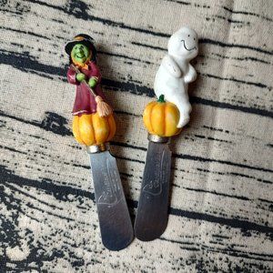 cardinal inc. Halloween Witch ghost on pumpkins spreaders serving